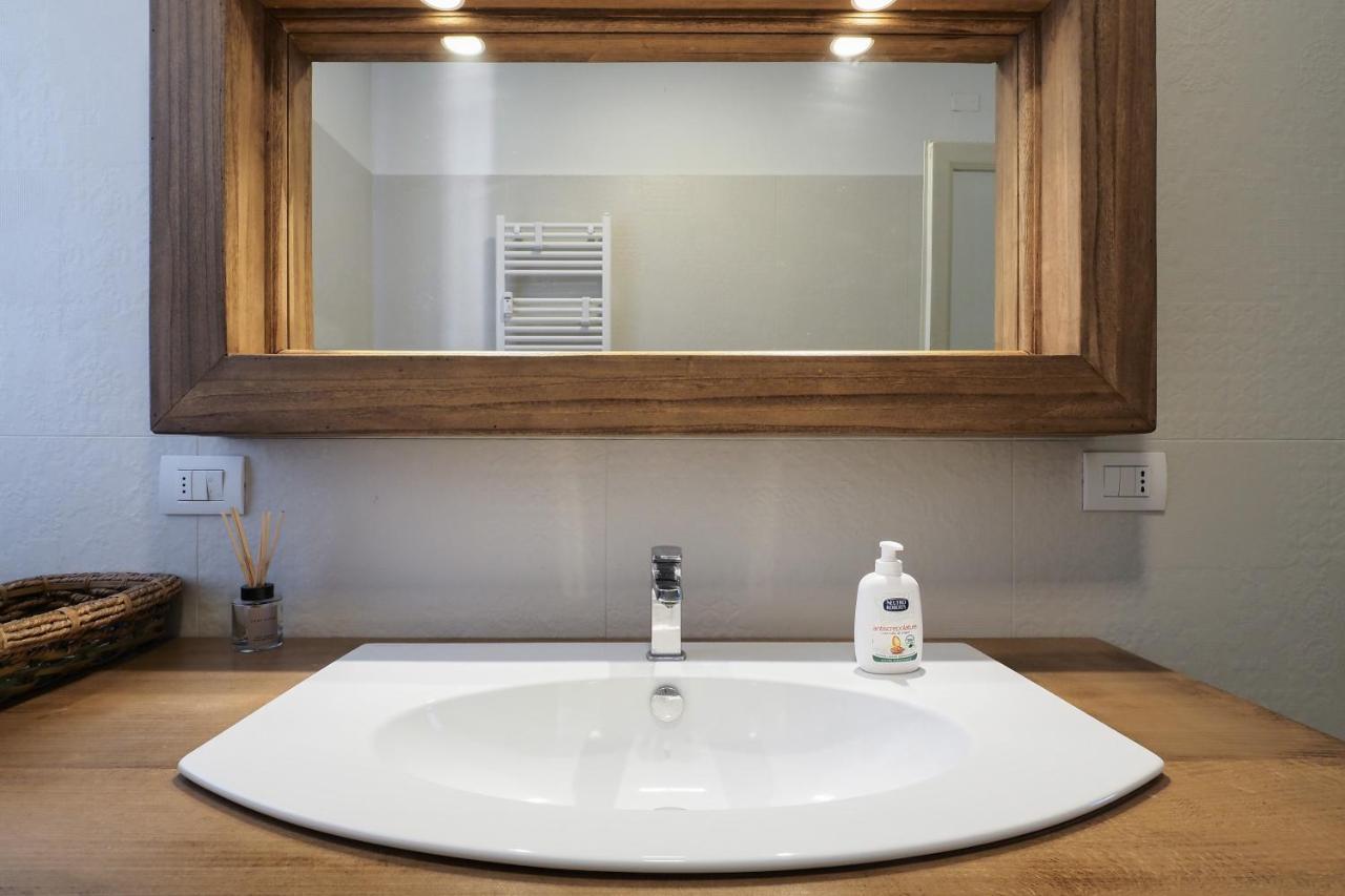 Primopiano - Cantoni Apartment Milan Bagian luar foto