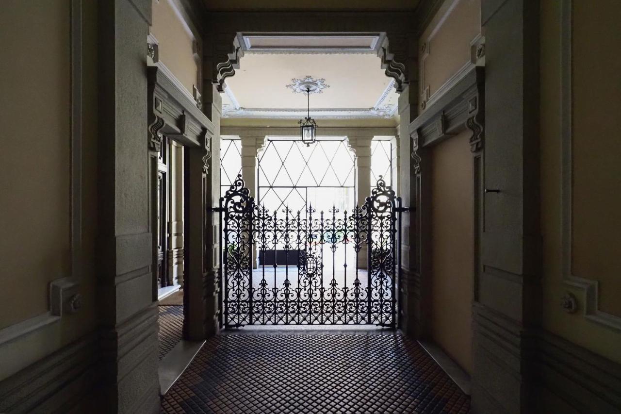 Primopiano - Cantoni Apartment Milan Bagian luar foto