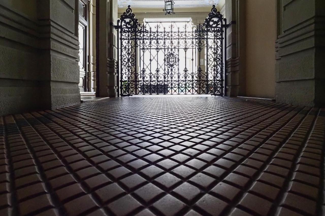 Primopiano - Cantoni Apartment Milan Bagian luar foto